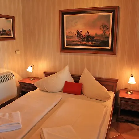 Berenyi Fogado Motel Nagyrecse
